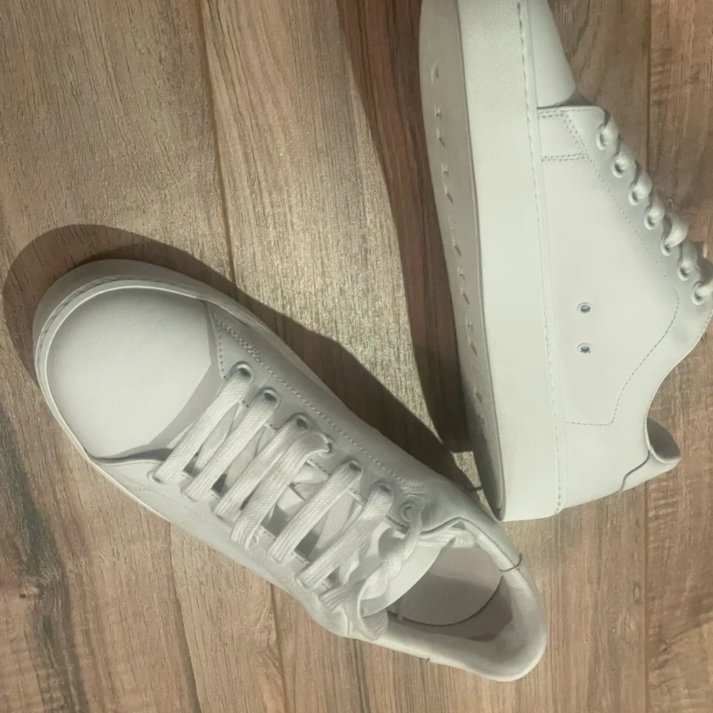 Authentic Burberry Uniform Optic White 38.5 - Picture 5 of 9